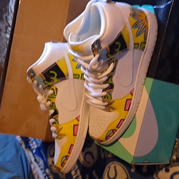 Sneakers main image 6